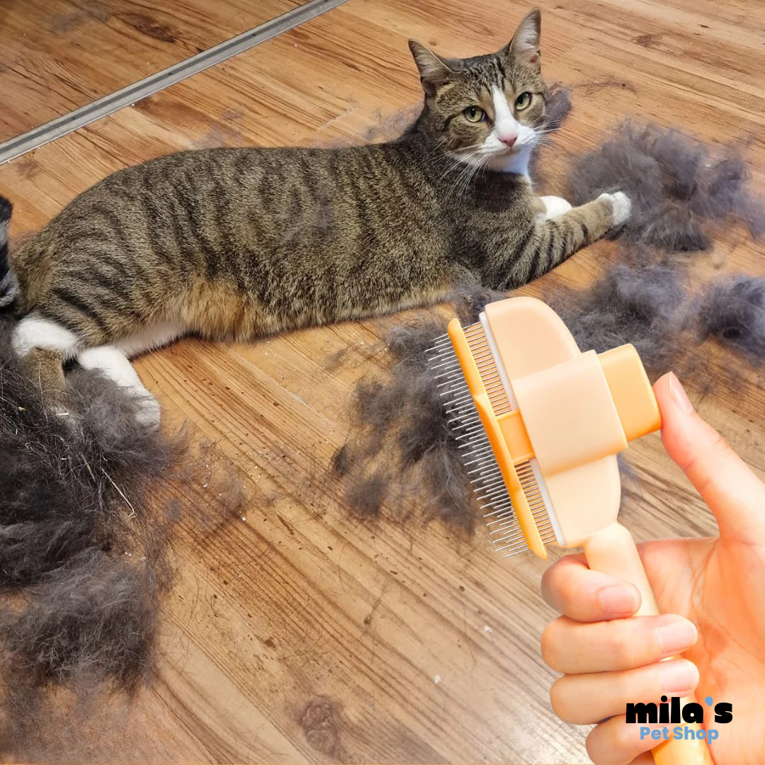 PurrGlide™ Self-Cleaning Slicker Brush